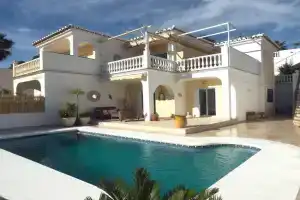 Rd02 La Casa Hermosa, Torrox