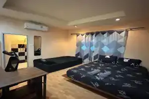 The Wave Hostel, Haad Rin