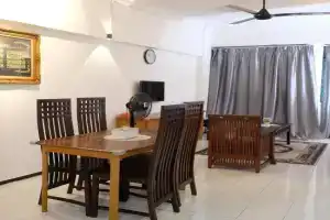 Inap Desa Chempaka, Golden Straits Villa, Port Dickson