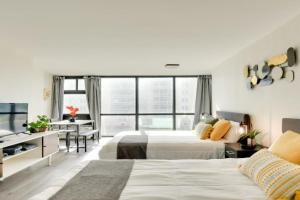 Beachfront Gem with Community Pool in Daytona! Apartments, Daytona Beach