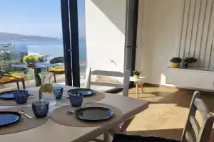 Golden Sea View Residence Apartments, Sarande