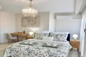 HelloWine Apartman, Eger