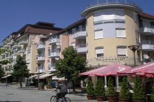 Centrum Suite Apartments, Heviz