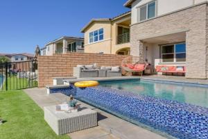 2 Mi to Fantasy Springs Casino Lakefront Retreat! Guest house, Indio