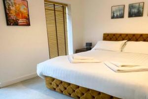 Central Luxury Peaceful Home With Driveway Parking - Homehost Guest house, Cambridge