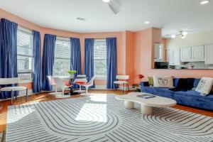 Cozy Home in Downtown close to Forsythe park Apartments, Savannah