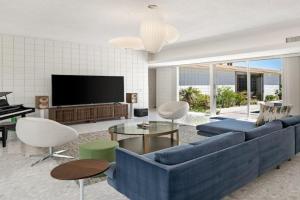 Sandpiper Empress Private Spa & Garage Guest house, Palm Desert
