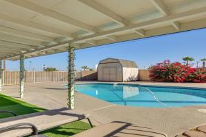 11 Mi to Dtwn Main House with Outdoor Oasis, Phoenix