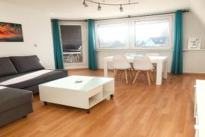 Cozy City Apartments 2, 2-Room Flat for Vacation & Messe Düsseldorf, Perfect Connectivity, Ratingen