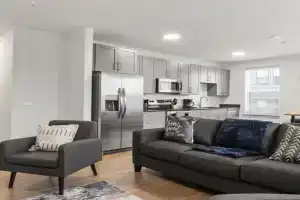Cozy 10BR 10BA combined Apartment Near Downtown, Cincinnati