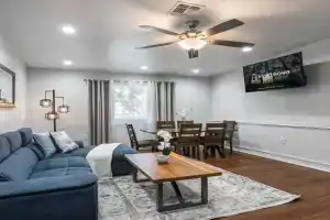 Modern 4BR Elegant Living - Downtown NOLA Guest house, New Orleans