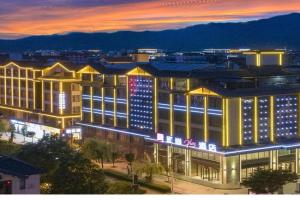 Lijiang Old Town Echarm Plus Hotel, Lijiang