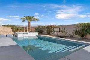 Desert Escape (basketball game room mini golf), Indio