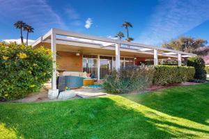 Palm Desert Panache Apartments, Palm Desert