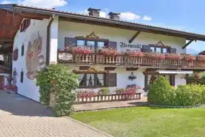 Ferienwohnungen Isarwinkel Apartments, Wallgau