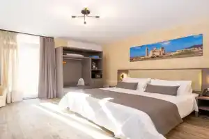 C4 Retreats Gozo Guest house, Xaghra