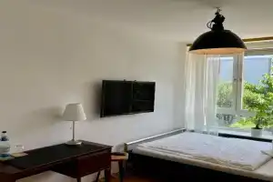 MesseWohnenAschheim Business Zimmer und Apartment mit Balkon bei Messe München, Aschheim