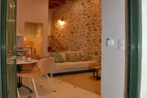 Caeli's Home Apartments, Gythio