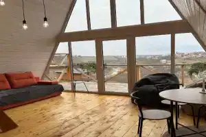 Green House, Kamenets-Podolskiy