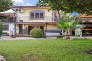 Amazing Home In With Sauna Guest house, Trecastagni