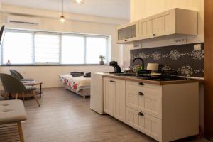 Encanto room, Nis