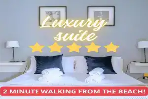 3 Suite in Centro Città con Vista Mare, Doccia Cromoterapia & Netflix Gratuito Apartments, Pescara
