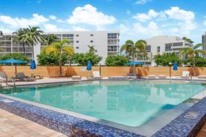 Skyline Paradise in Apartments, Sunny Isles Beach