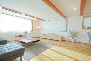 Casa Antonio B 木の温もり 駅近&空港バス 駐車場付, Sapporo