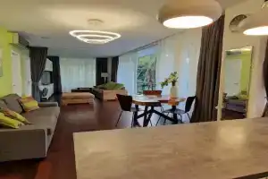 Prostornaya s odnoy spalney Apartments, Bang Tao