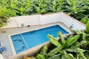 El Hady villa with swimming pool, Luxor