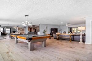 Canal Front Beach Home, Private Pool Guest house, Flagler Beach