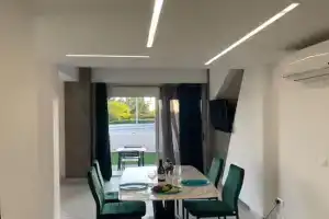 Luxury Vintage Suite Guest house, Peyia