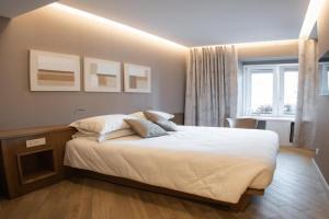 Nineteen House, Frascati