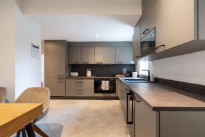 The Edgewater Suites - Cityscape, Namur