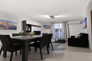 Luxurious & Spacious 2BD Accomodation at The Podium - Yacht Marina Area, Close to Valletta Apartments, Msida