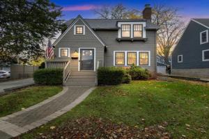 Charming Retreat Near DT & Attractions home Guest house, Ann Arbor
