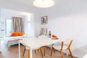 Loft privado reformado centro 3min AVE Apartments, Girona