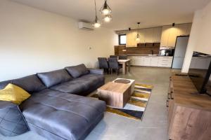 I&I Comfort Apartments, Kraguyevats