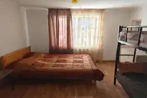 Tuz House R4, Bakuriani