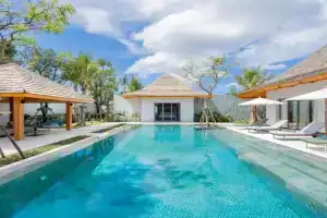 Spacious 4BR Private 15m Pool Villa Anchan V10 in Gated Residence, Thalang