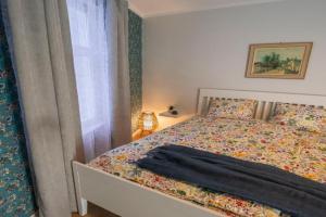 KarlovaIdyll FOR GROUPS - 2 APARTAMENTS in The Same House FREE Parking, Tartu