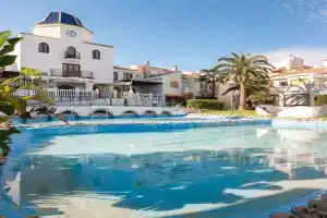 Casa en la playa con piscinas costa, Arenales del Sol