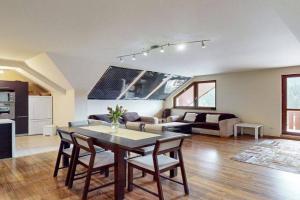 Kamzík - Elegantný Mezonet s výhľadom Apartments, Donovaly