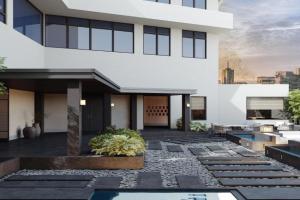 Xi'an MC City Courtyard Hotel - A st andalone hotel by the city wall - Close to the bell tower and yongning gate - Designed in song dynasty aesthetic style - It features private courtyard and garden rooms - Integrating the historical culture of, Xi'an