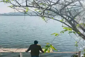Cliff lake hotel cafe and bar, Pokhara