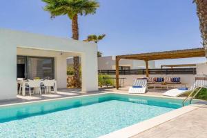 Villa Palm Vista by Villa Plus, Kremasti