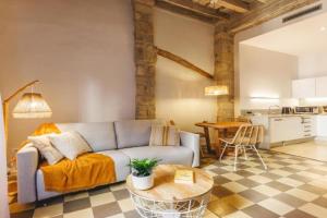 Bravissimo Calderers La Lleona, heart of the Barri Vell Apartments, Girona