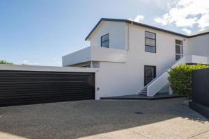 Guest House on Grove - short walk to city centre, Nelson