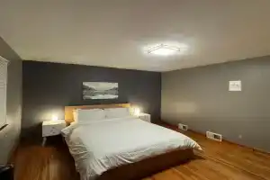Charming Cape Cod Bungalow at, NY! Guest house, Niagara Falls