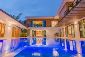 清迈奢华湖景泳池别墅豪宅5卧室轰趴团建五星级别墅民宿 Villa, Chiang Mai City